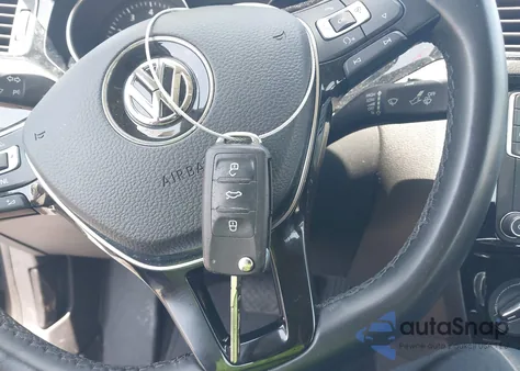 2016 Volkswagen Jetta 1.8T Sel from USA, damaged, VIN 3VWL17AJ1GM332298